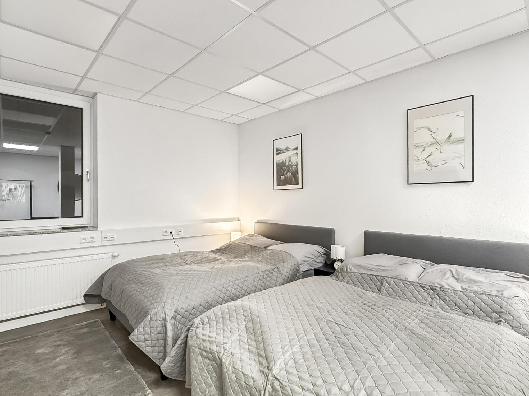 Group Friendly Comfort Central Stuttgart Apartment Exterior photo