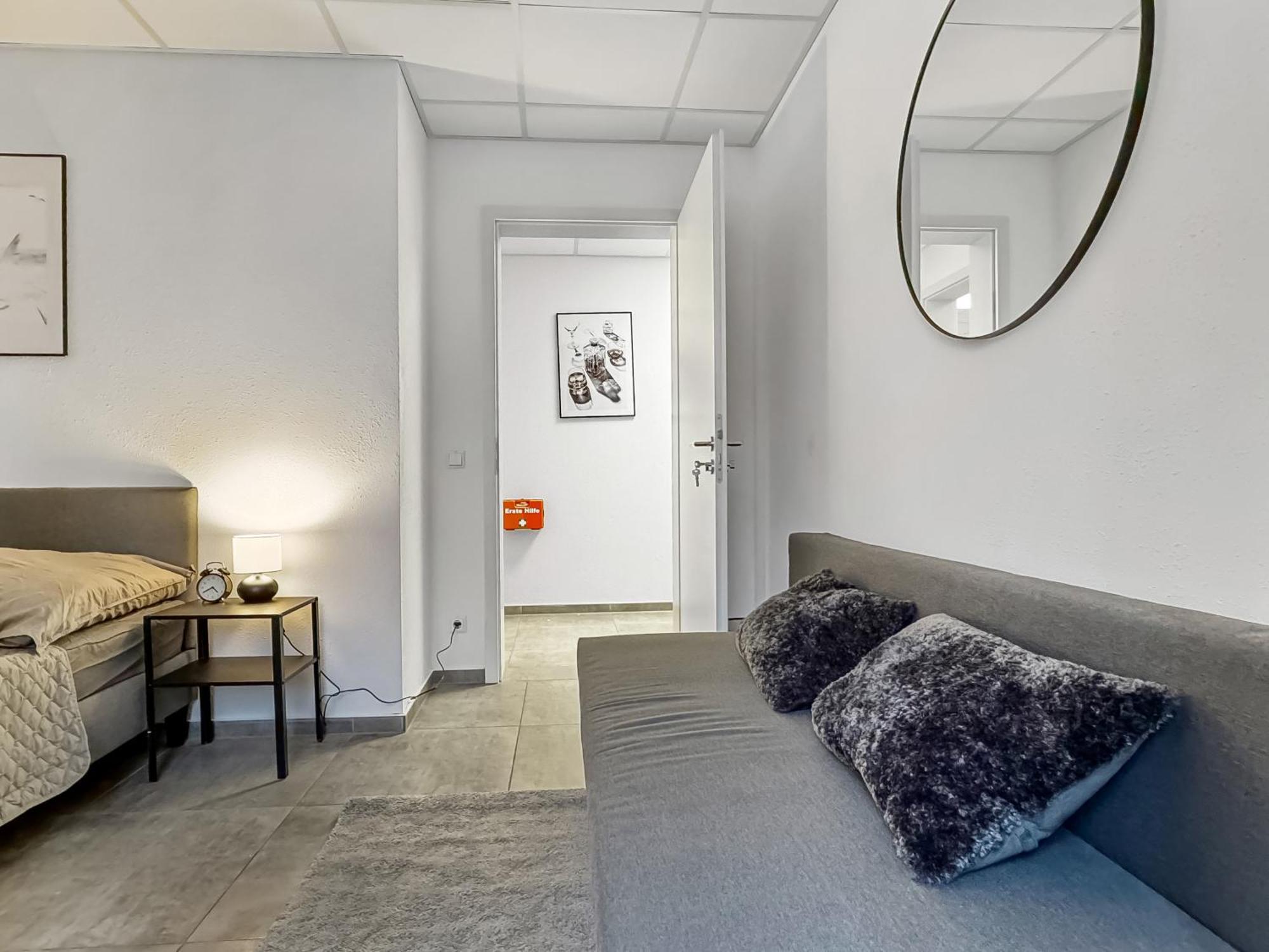 Group Friendly Comfort Central Stuttgart Apartment Exterior photo